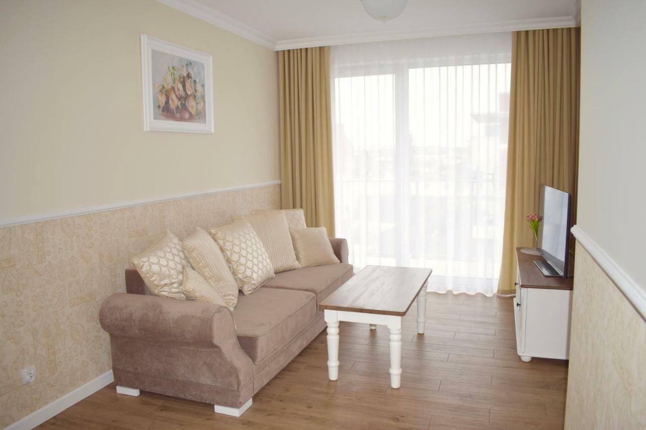 Ferienwohnung Kolobrzeg Apartament 2 Pokojowy Bursztynowe Exterior foto